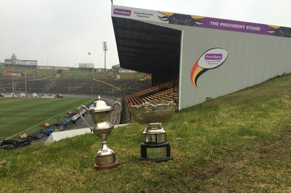 641 Trophy & Ben Fund Trophy at Odsal 641 Trophy & Ben Fund Trophy at Odsal